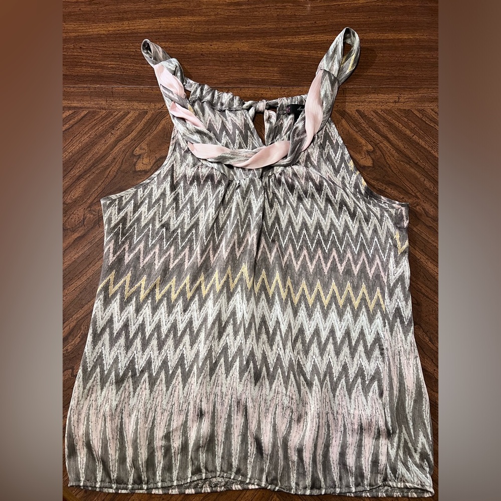 Women’s Heart Soul Tank Zig Zag Pattern Grey With Other Light Colors Size XL